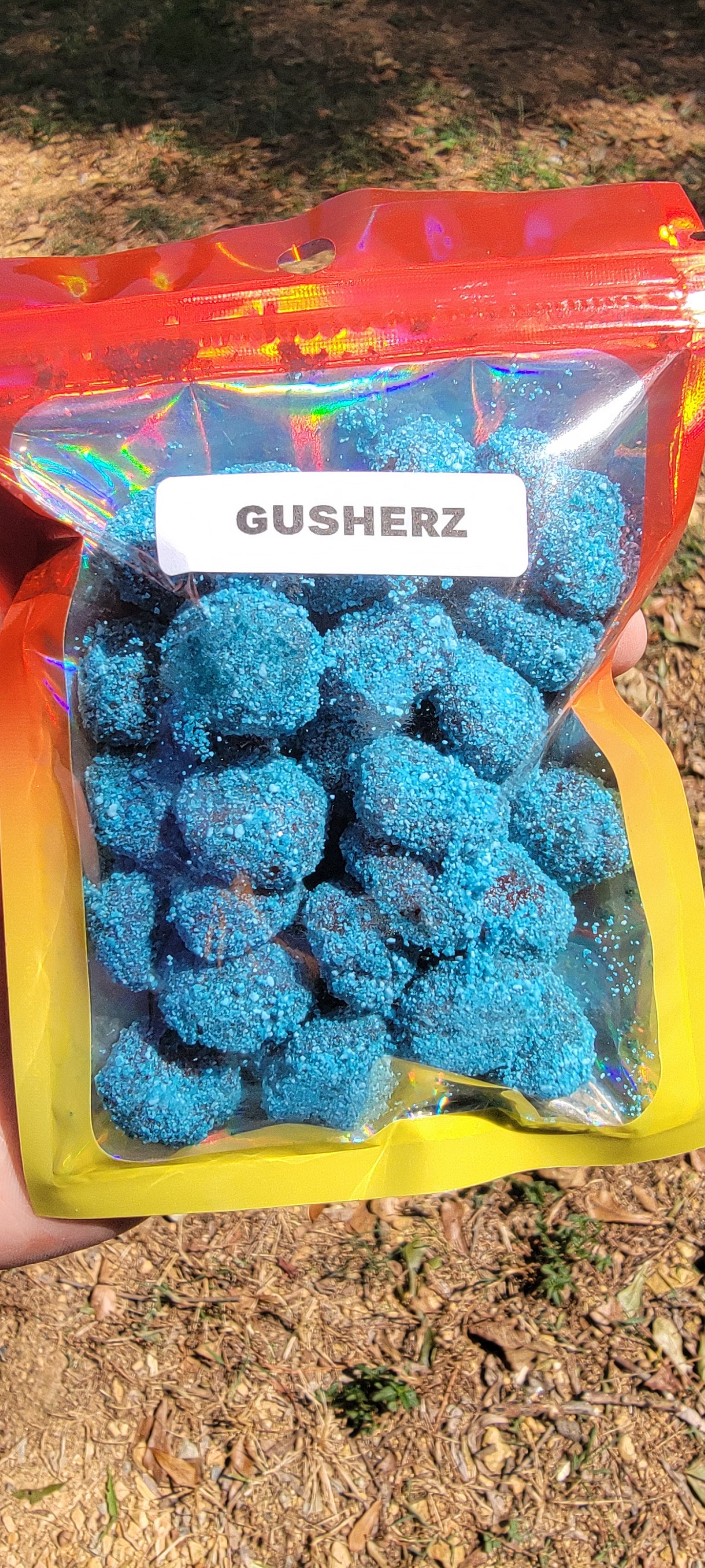 Frosted Gusherz - VIRAL Sour Blue Razz Gusherz